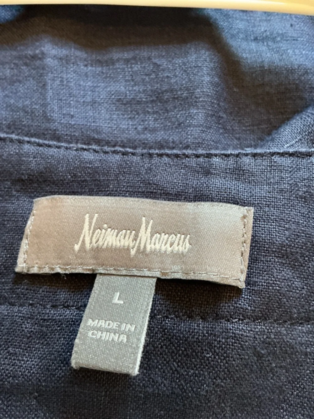 Neiman Marcus linen Navy V-Neck Grommet Tunic Top - Women size large - Picture 4 of 5